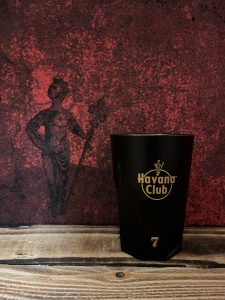 Havana Club 7 jähriger mit Glas schwarz (dunkle 7)