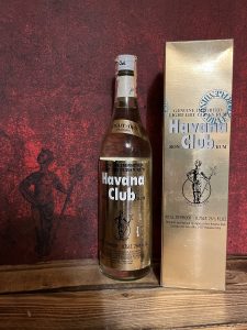 Havana Club light dry 3 years old (Italien) 1974 im Karton