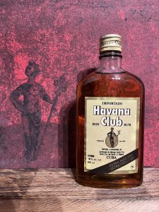 Havana Club Añejo 7 Años Extra Aged Dry Ultra Vieilli Sec Bauchflasche